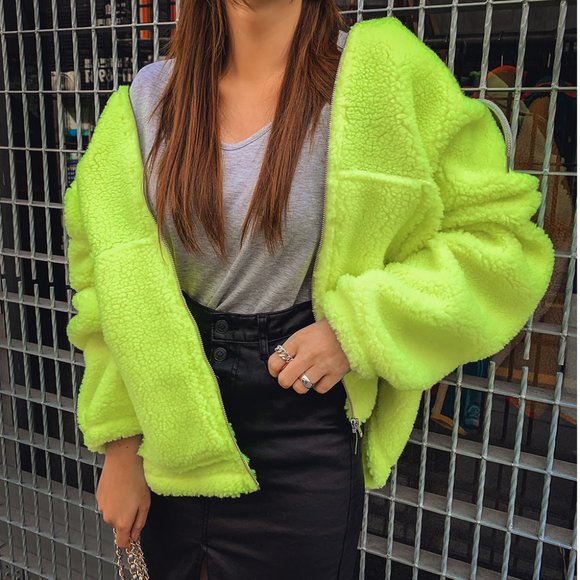 Meet your Posher, Emily - Picture 3 of 14